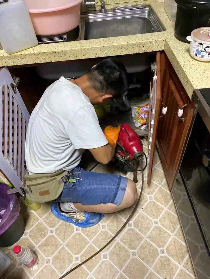 绥棱通下水道
